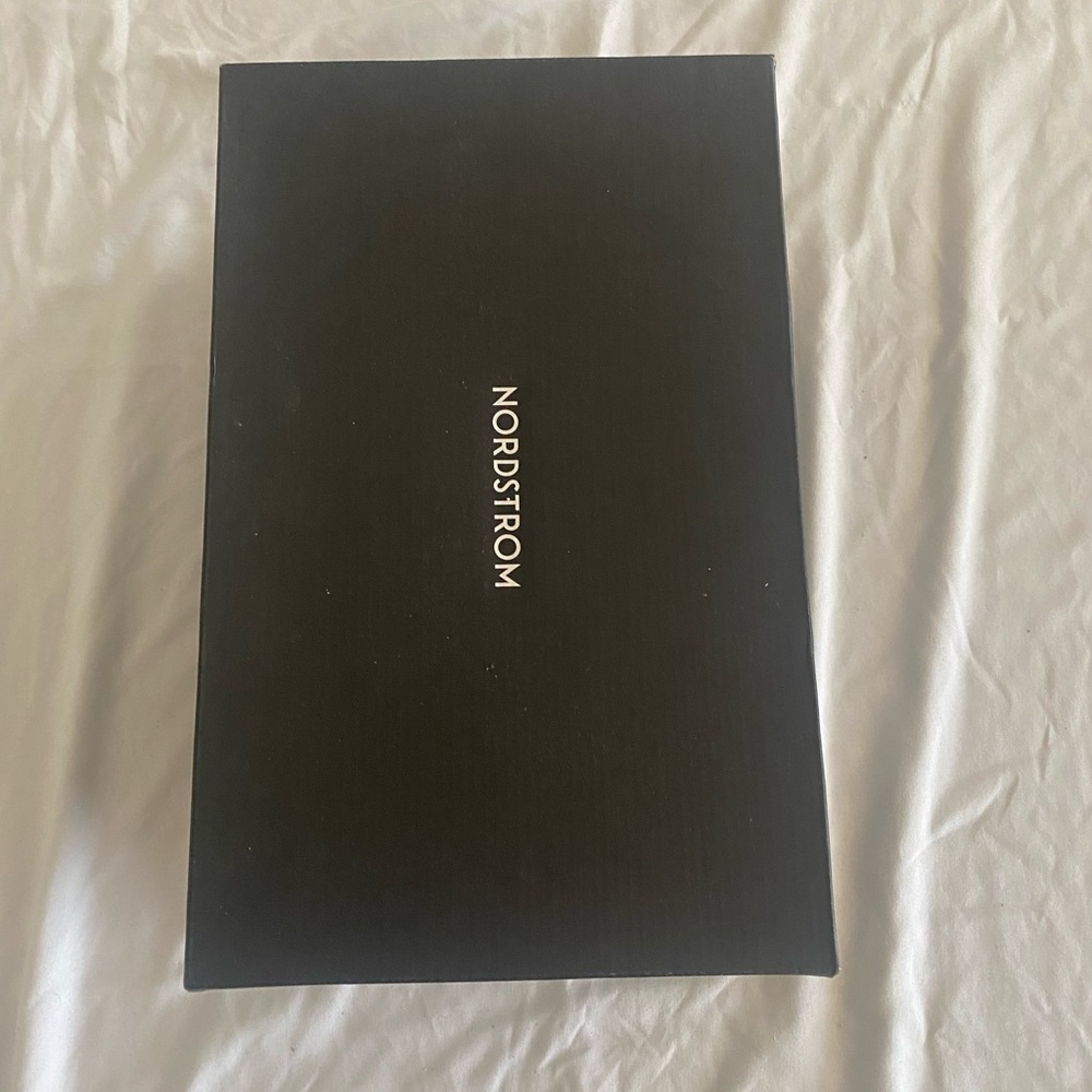 Nordstrom Ms Jake Navy Shoes Size 8.5 New With Box - Picture 2 of 10